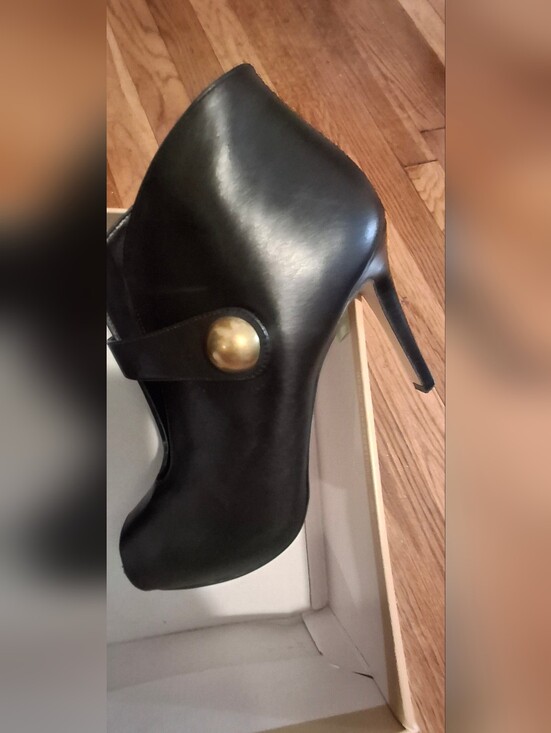 Michael Kors Shoes - Shoes